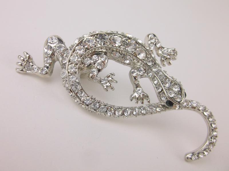 Stunning Vintage Rhinestone Lizard Brooch (1 of 1)