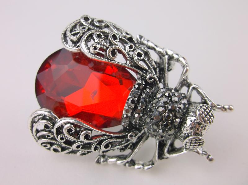 Stunning Large Enameled Rhinestone Bee Insect Brooch (1 of 1)