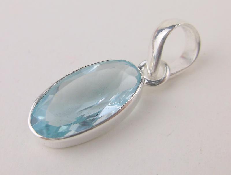 New Sterling Silver Blue Stone Pendant (1 of 1)
