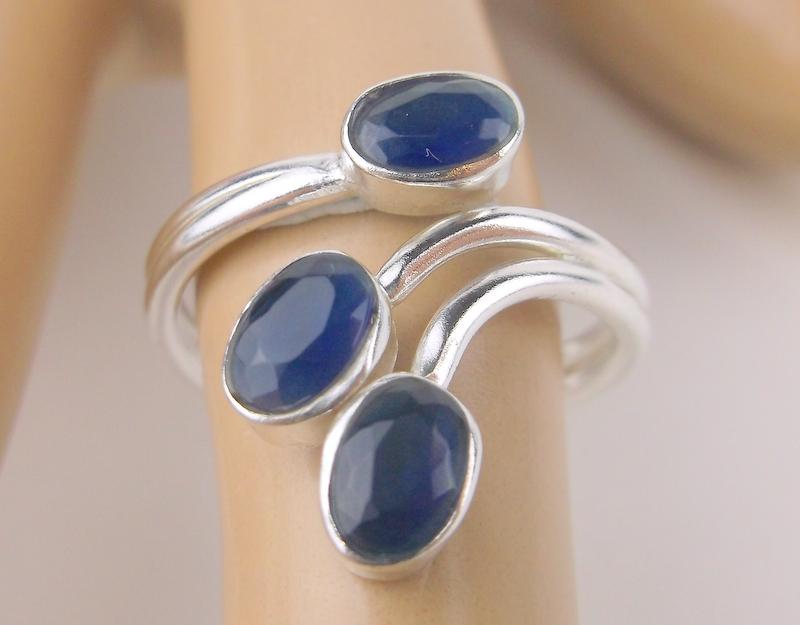 New Sterling Silver Sapphire Ring Size 8 (1 of 1)