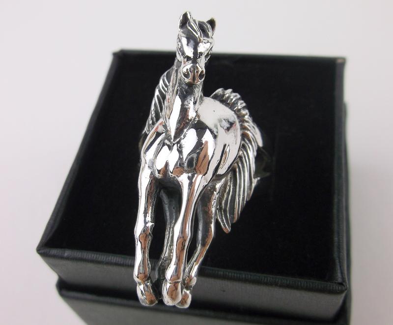 New Boxed Large Sterling Silver Horse Ring 7.5 Heavy (1 of 2)