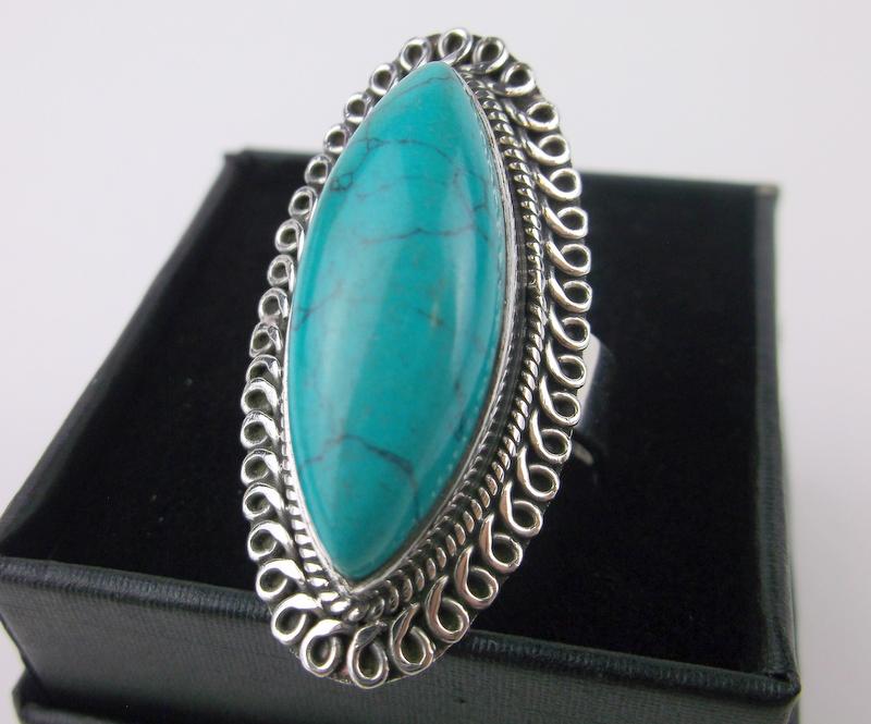 New Boxed Huge Sterling Silver Turquoise Ring 8 (1 of 2)