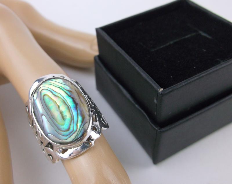 Stunning Boxed Sterling Silver Abalone Ring 6 (1 of 2)