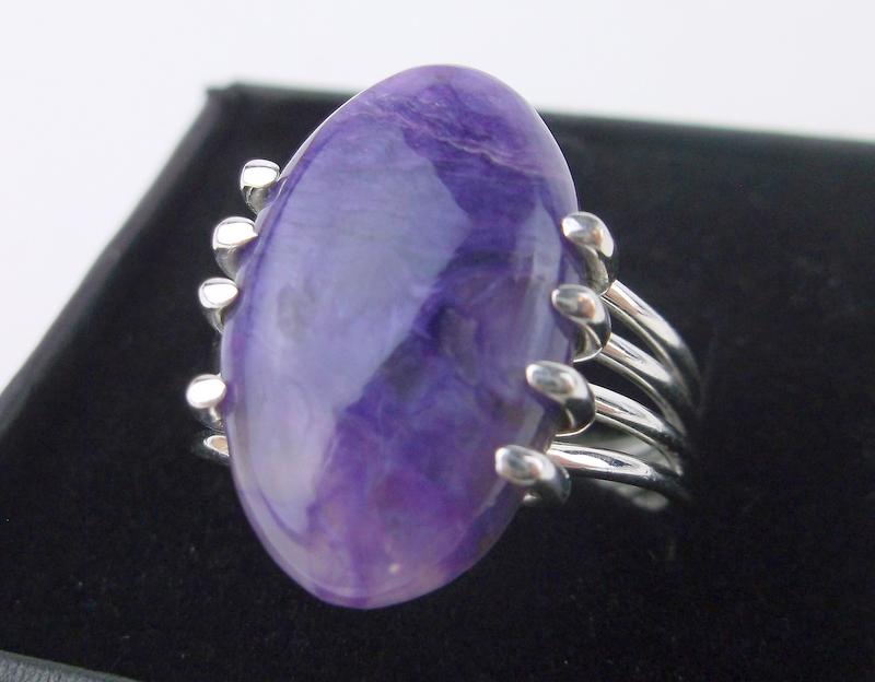 New Boxed Sterling Silver purple Stone Ring Size 8.5 (1 of 2)