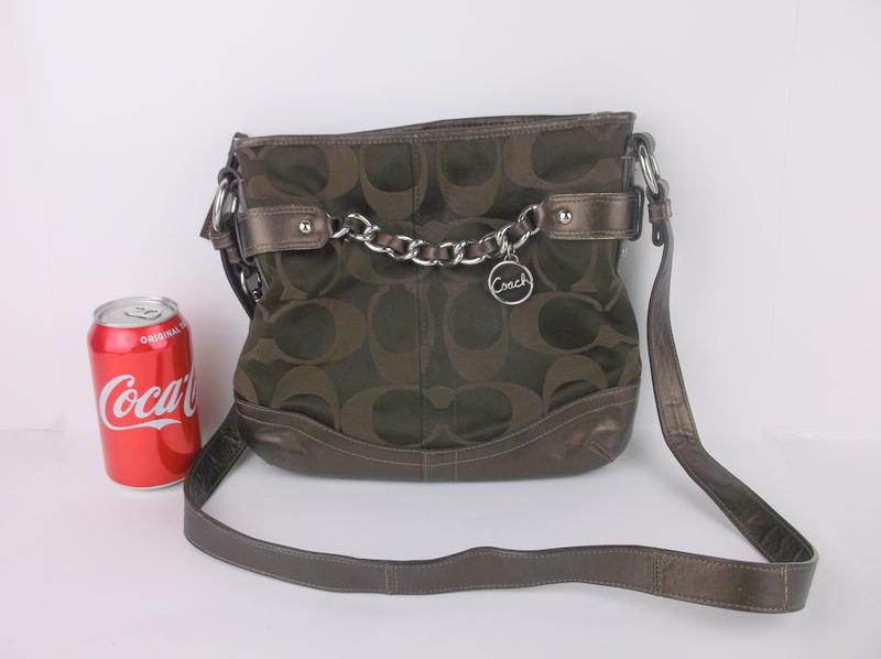 Stunning Coach Leather Canvas Crossbody Handbag: excellent condition