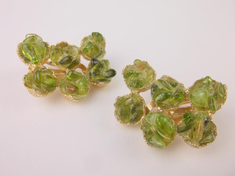 Stunning Large Antique Peridot Gemstone Earrings: Mint Condition, In Like New Condition, Perfect
