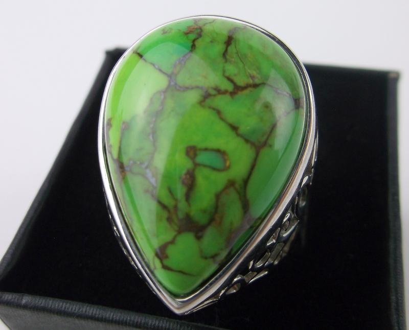 Stunning Huge Boxed Sterling Silver Gaspeite Ring 7 (1 of 2)