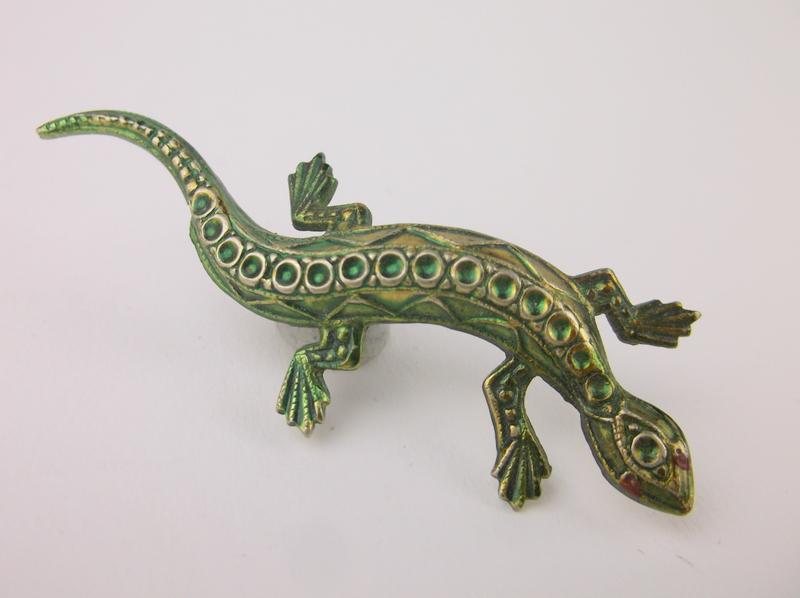 Stunning Enameled 1940s Lizard Brooch (1 of 2)