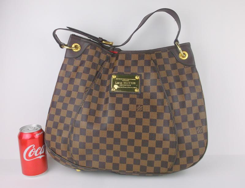 Gorgeous Large Louis Vuitton Leather Handbag Purse (1 of 8)