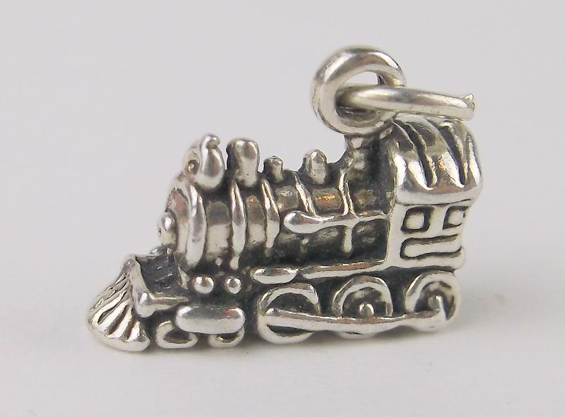 Stunning Vintage Sterling Silver Train Pendant Charm (1 of 1)
