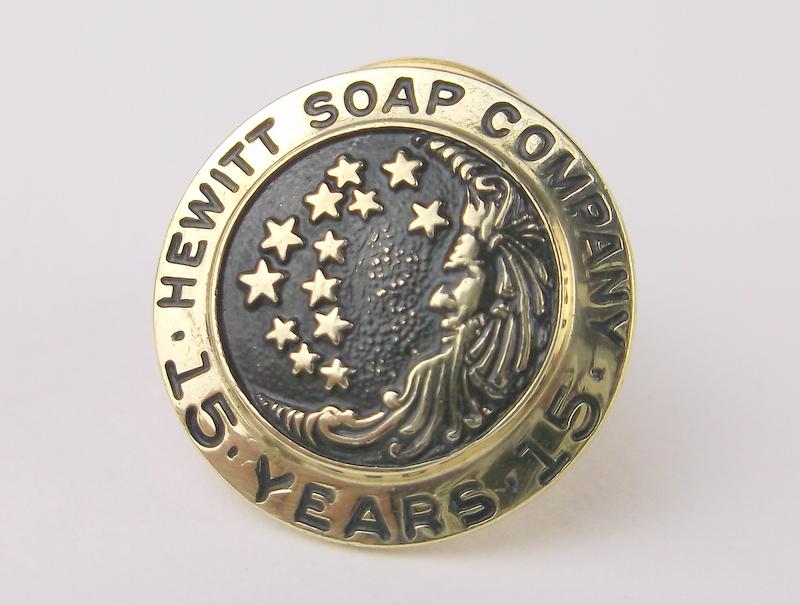 Stunning Thick 10kt Gold Hewitt Soap Co Moon Pin (1 of 2)