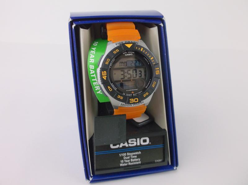 New Casio Tide Graph Wristwatch (1 of 3)