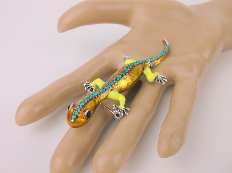 Stunning Enameled Rhinestone Lizard Brooch (1 of 1)