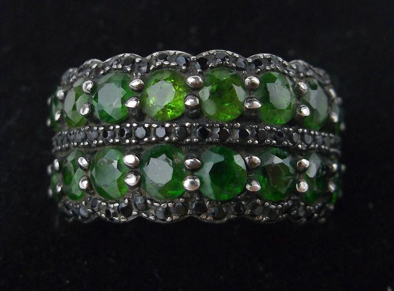 Stunning Boxed Sterling Silver Emerald Ring 4.5 (1 of 2)