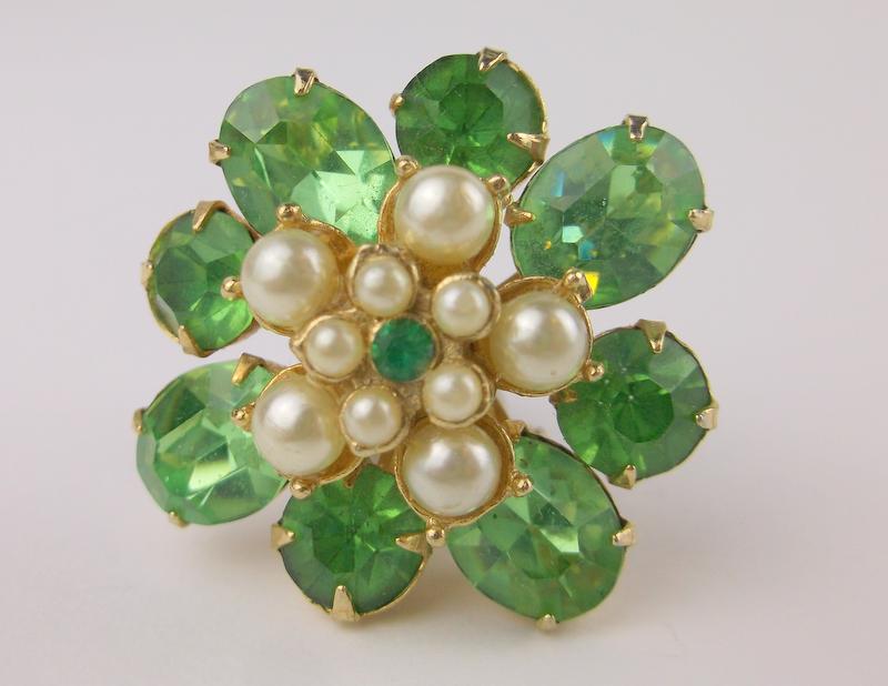 Stunning Antique 1950s Rhinestone Brooch (1 of 3)