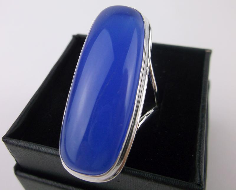 New Boxed Large Sterling Silver Blue Chalcedony Ring 9 (1 of 2)