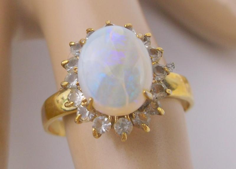 Gorgeous Vintage Opal Ring Size 10 (1 of 2)