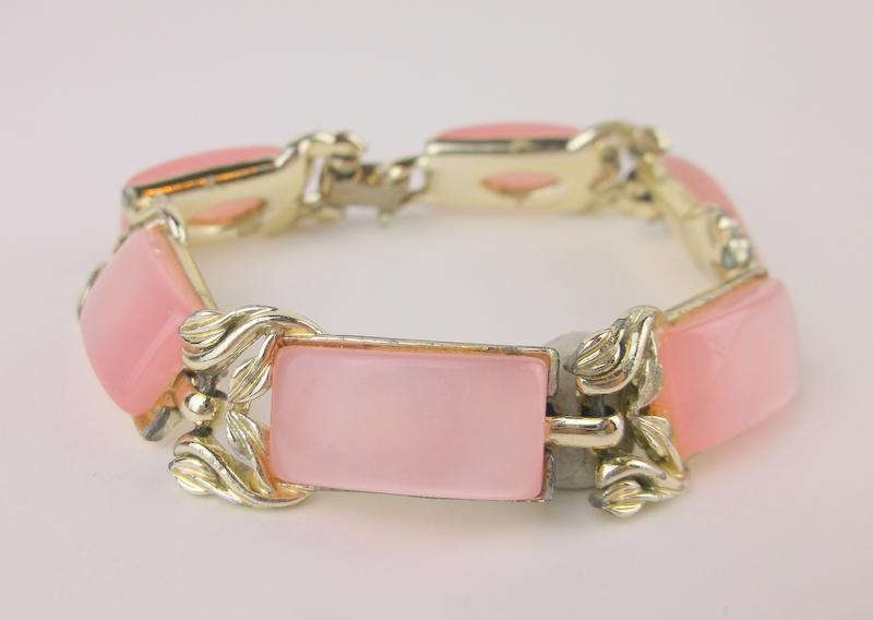 Gorgeous 1960s Coro Craft Bracelet 7.5": excellent condition