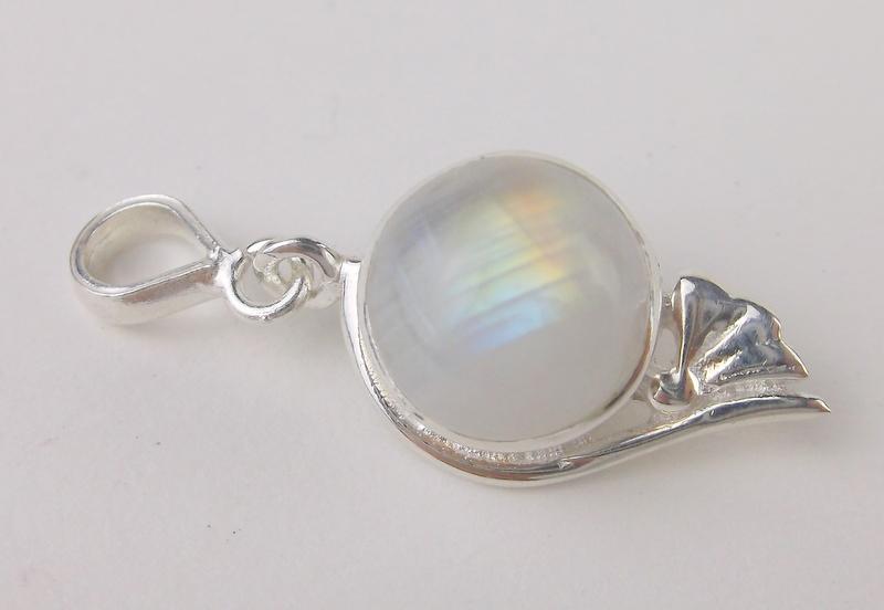 New Sterling Silver Moonstone Pendant (1 of 1)