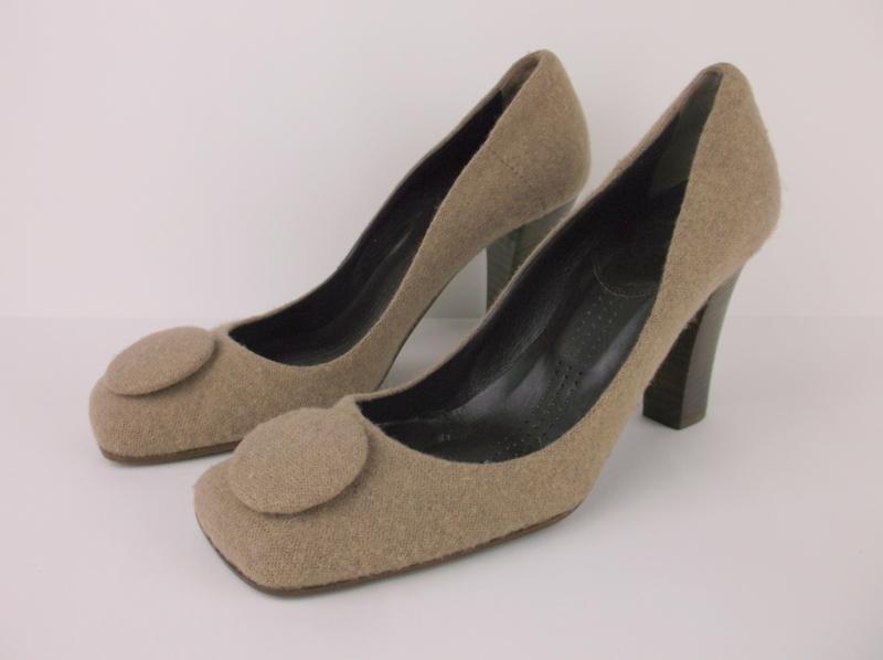 Stunning Italian Dusica Dusica Mohair Heels Size 7: beautiful condition