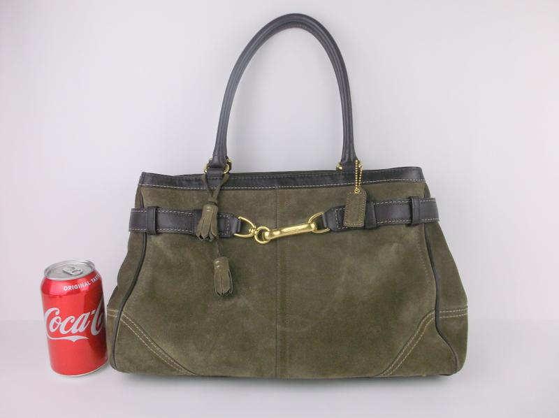 Like New Leather Large Coach Leather Handbag Purse (1 of 10)