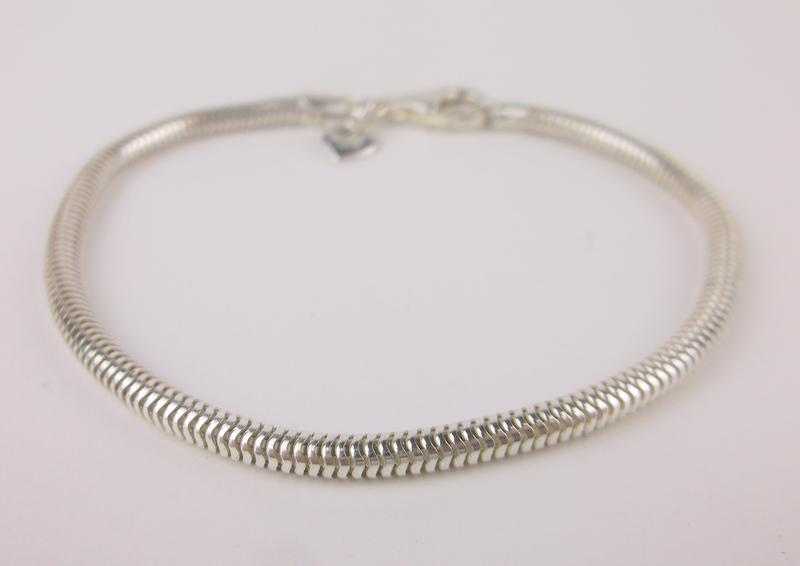Stunning Sterling Silver Chain Bracelet 7 Inch (1 of 1)