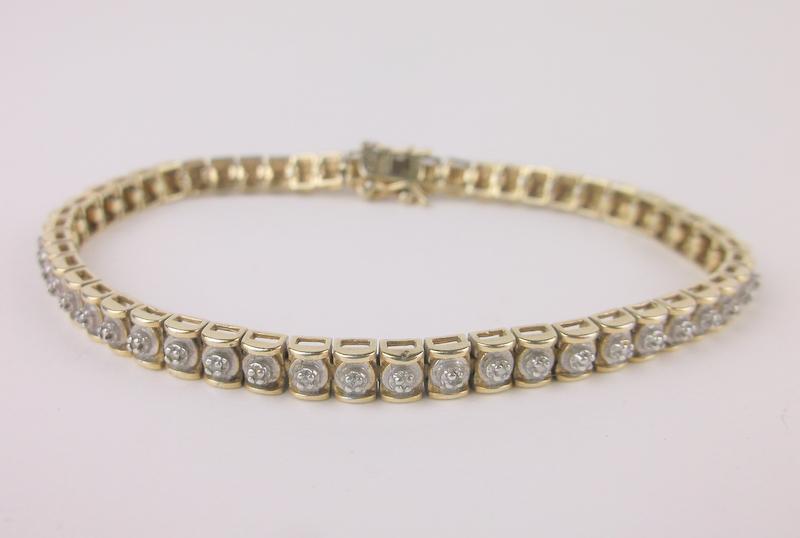 Gorgeous Gold Over Sterling Diamond Tennis Bracelet: Guaranteed Solid 925 Sterling Silver, in Excellent Condition