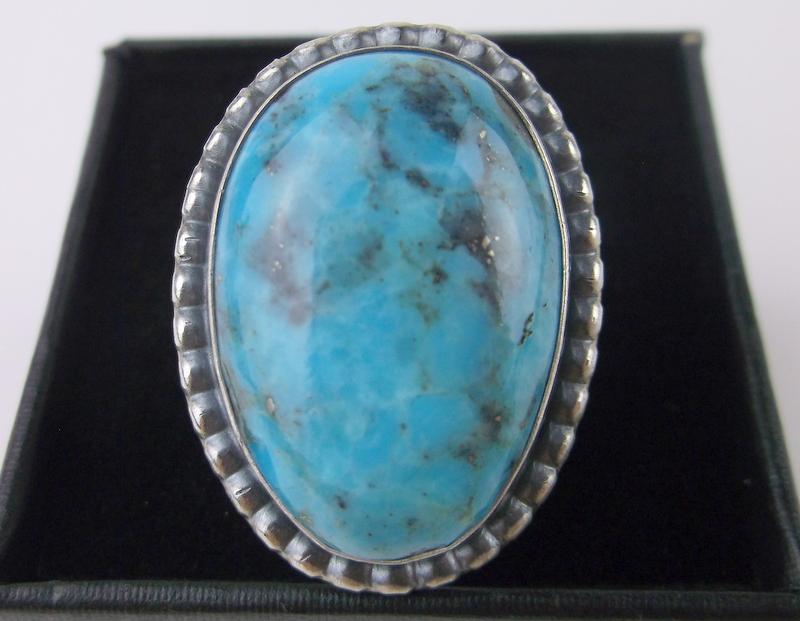 Navajo Eli Skeets Sterling Kingman Turquoise Ring 8 (1 of 2)