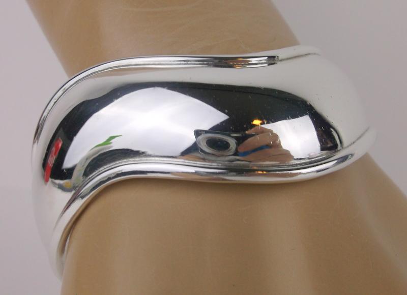 Stunning Vintage Taxco Sterling Silver Cuff Bracelet (1 of 5)