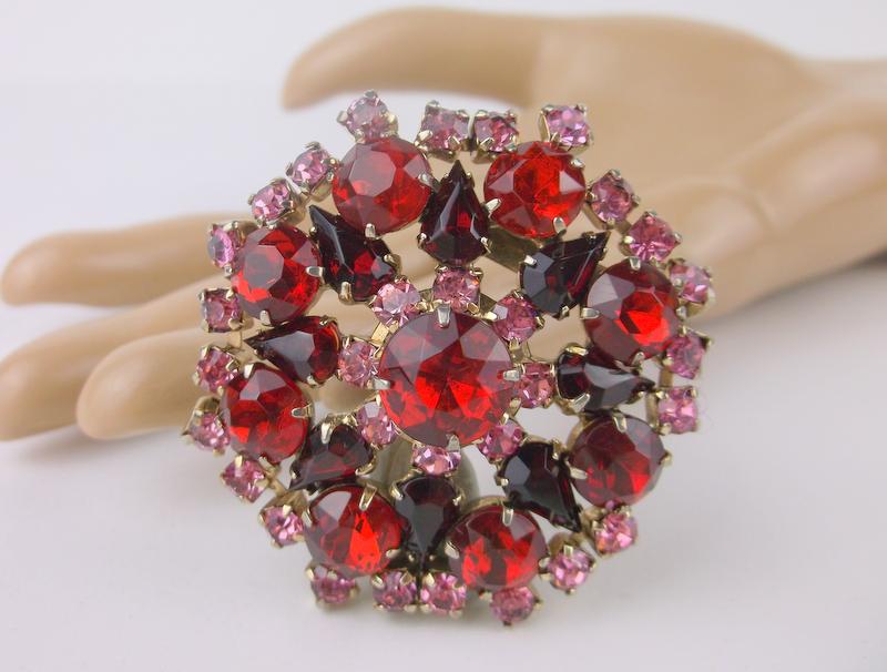 Stunning Antique 1950s Rhinestone Brooch Ruby Red (1 of 4)