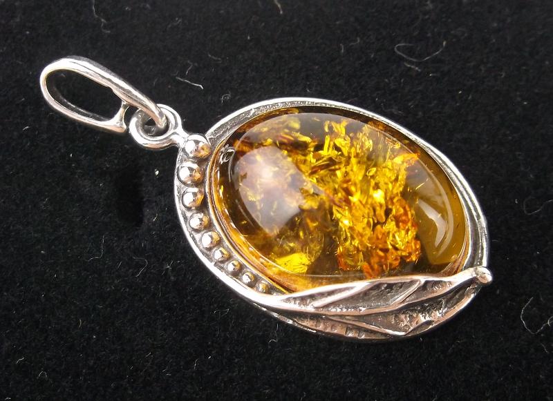 New Sterling Silver Genuine Amber Pendant (1 of 1)