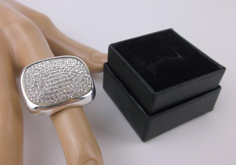 Stunning Boxed Huge Sterling Silver Crystal Ring 8 (1 of 4)