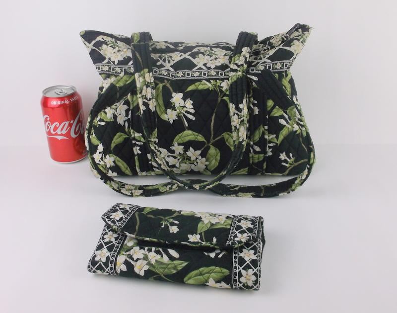 Stunning Vera Bradley Handbag Wallet Set (1 of 6)