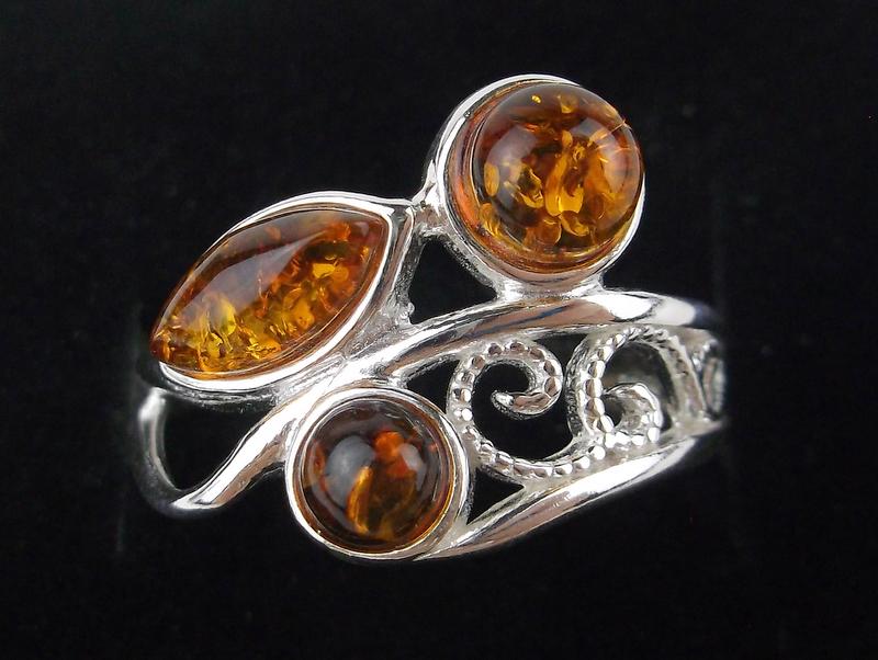 New Sterling Silver Genuine Amber Ring Size 6 (1 of 2)