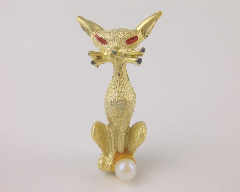 Gorgeous Antique 1960s Siamese Cat Brooch: excellent condition