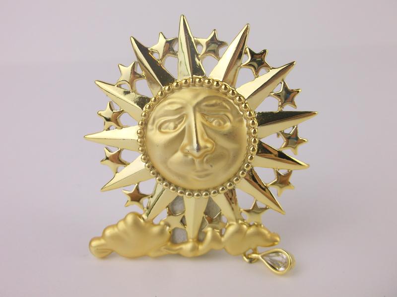 Mint Vintage Danecraft Sun Face Brooch Large (1 of 3)