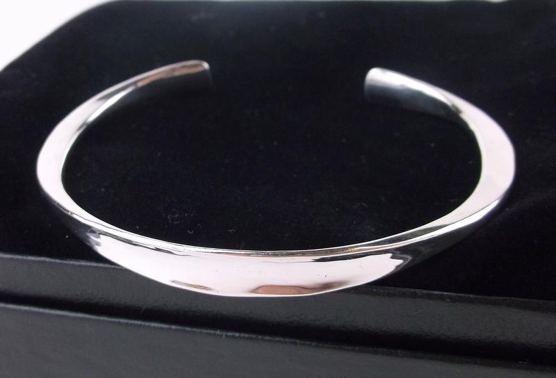Stunning Sterling Silver Navajo Cuff Bracelet Signed K (1 of 4)