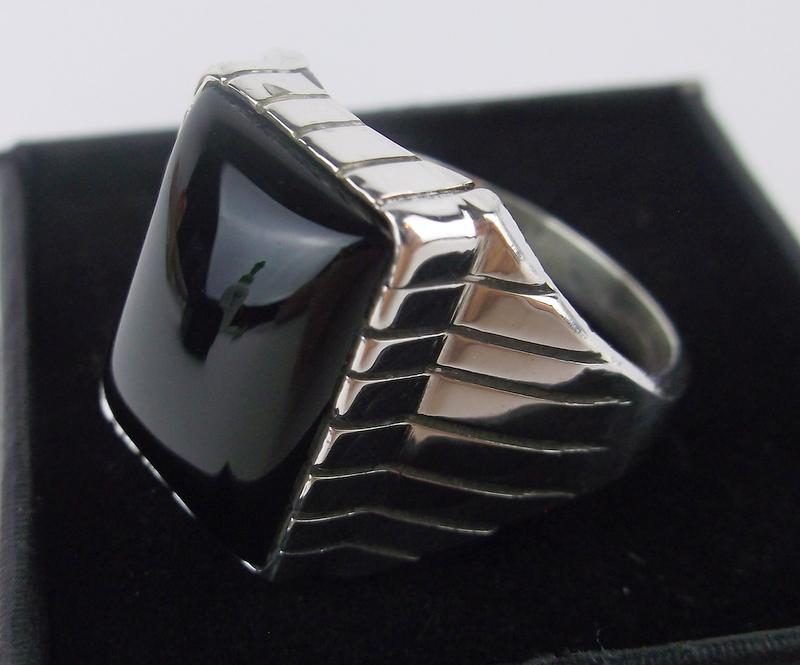 Large Ray Jack Navajo Sterling Silver Onyx Ring 10 (1 of 3)