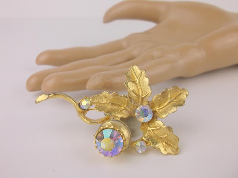 Gorgeous Antique 1940s Rhinestone Brooch (1 of 3)