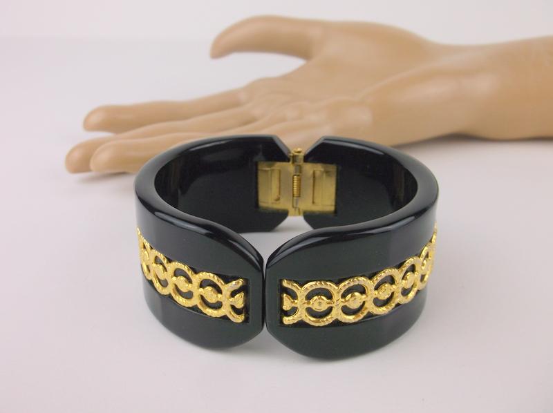 Mint Antique 1950s Bracelet (1 of 6)