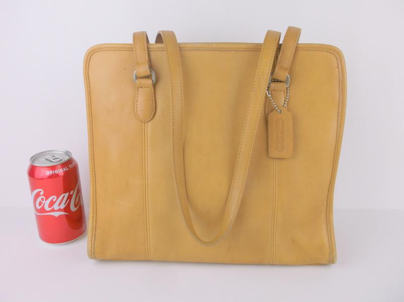 Stunning Vintage Large Coach Leather Purse Square (1 of 8)