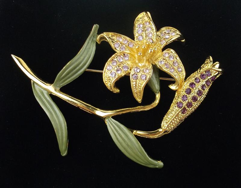 Mint Vintage Enameled Rhinestone Flower Brooch Large (1 of 2)