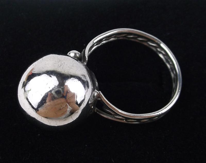 Stunning Vintage Sterling Silver Ball Ring 7 (1 of 2)