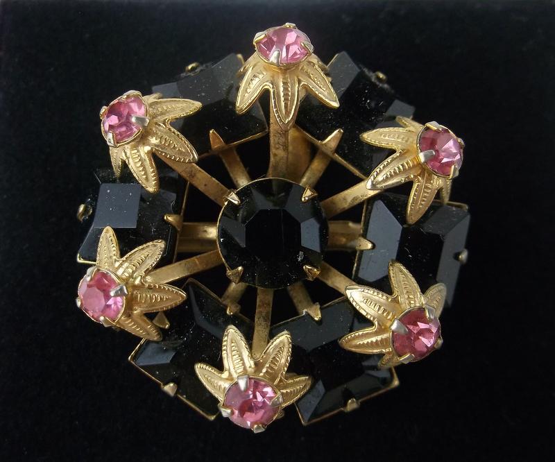 Gorgeous Antique 1950s Rhinestone Brooch (1 of 2)