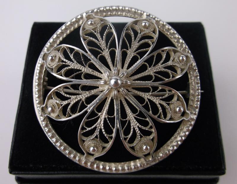 Stunning Antique Large Sterling Silver Ornate Brooch (1 of 3)
