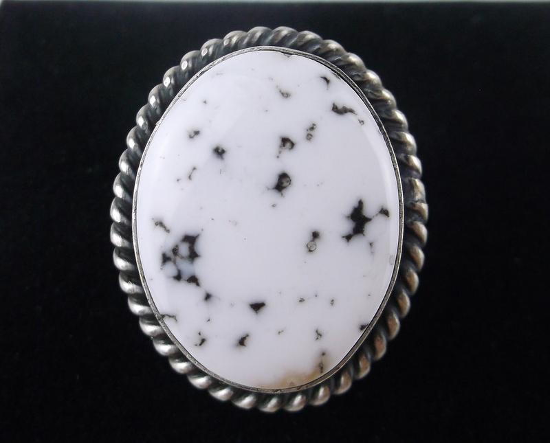 Alfred Martinez Navajo Sterling Buffalo Bone Ring 7.5: x Boxed Genuine Navajo Handmade Solid Sterling Silver in Brand New Condition. Stunning Ring.