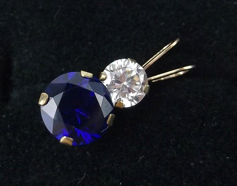 New 10kt Gold Sapphire Pendant (1 of 1)