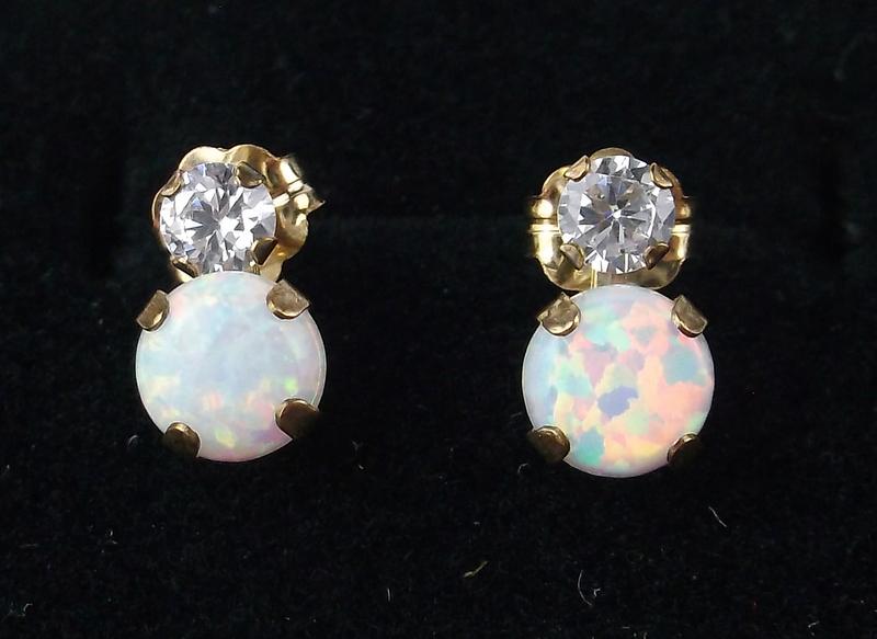 New 10kt Gold Opal Stud Earrings (1 of 2)