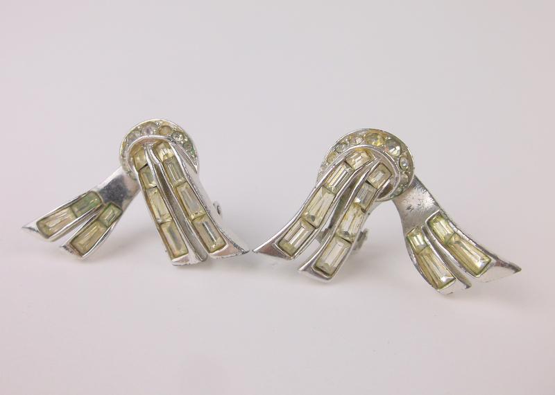 Gorgeous Antique 1940s Boucher Rhinestone Earrings (1 of 3)