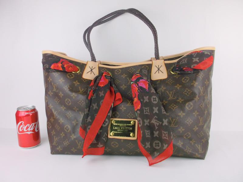 Huge Louis Vuitton Leather Handbag Purse (1 of 17)